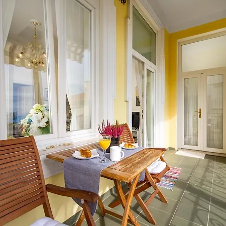 Apartament Adrija *